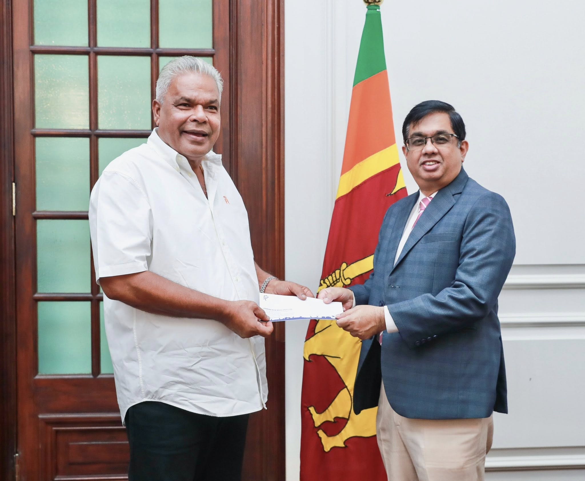 අරලිය වෙතින් මිලියන 100 ක්.!